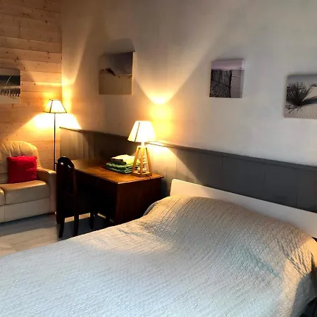 Hotel Les Nuits Bleues